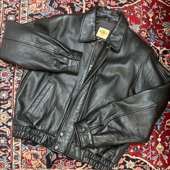 Vintage Hard Rock Cafe Leather Bomber Jacket - Picture 2 of 2